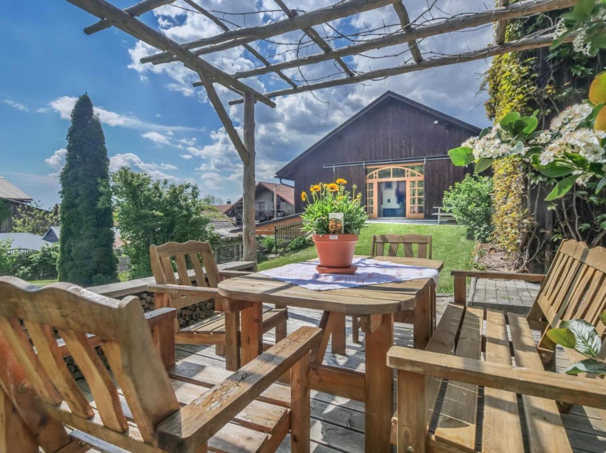 400Qm Bayerische Villa 2500Qm Uneinsehbarer Garten In Beliebter Urlaubsregion Freyung Exterior foto
